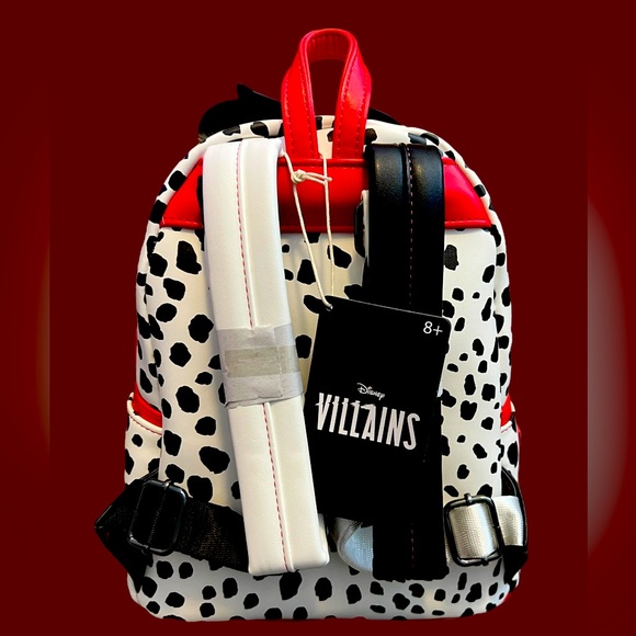 Loungefly Disney Villains Scene 101 Dalmatians Cruella - Picture 3 of 3